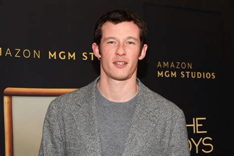 callum turner dating history.